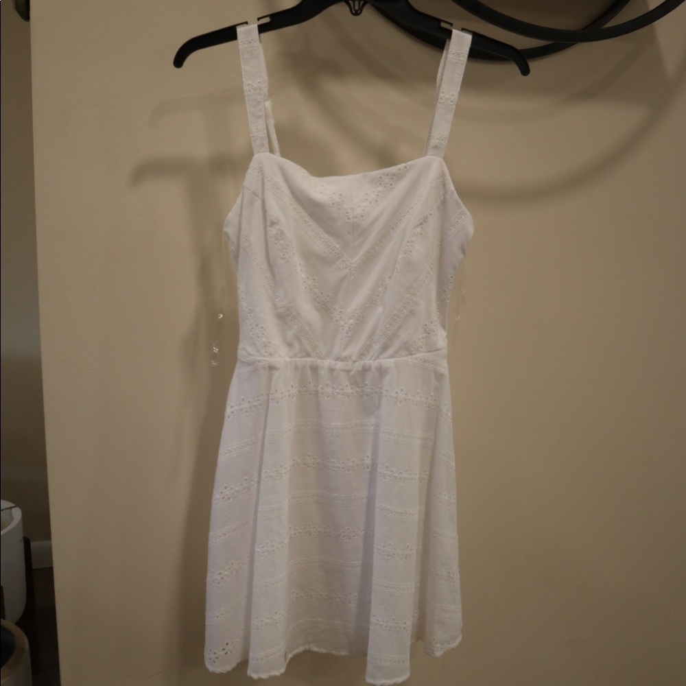 Francesca’s White Dress -XS